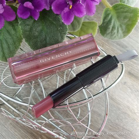 givenchy rouge interdit vinyl fall 2019 20 shadow pink